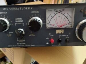 ANTENNA TUNER MFJ-989C